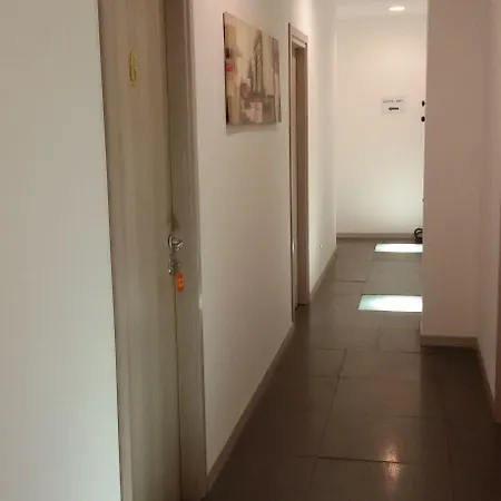 Hotel Lucania